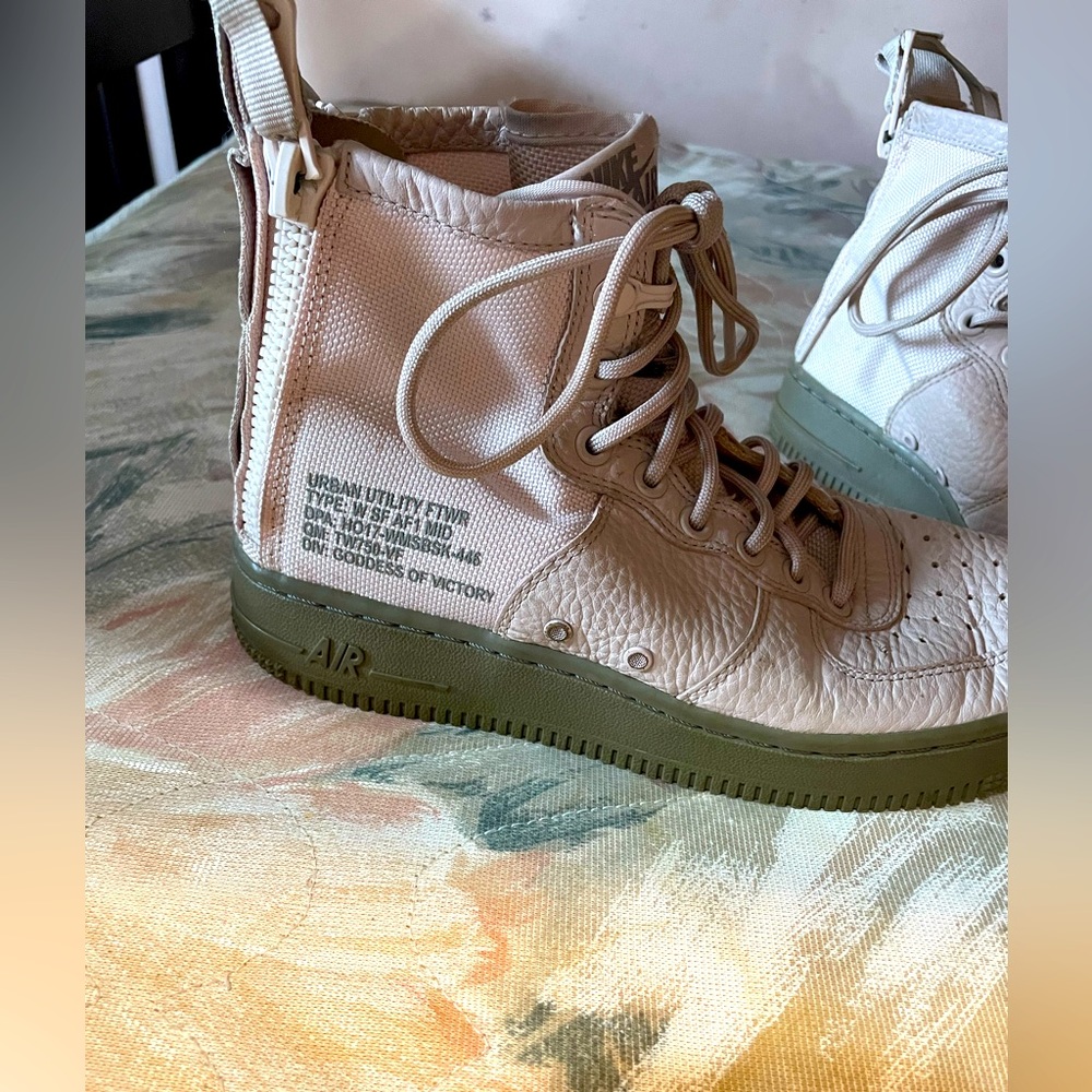 Nike af1 pink high tops with zipper in back